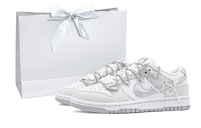 Nike Dunk Slip-Resistant Cushioning Abrasion-Resistant Low-Top Skateboard Shoes Women's White Silver