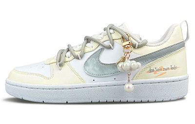 Nike Court Borough Low-Top Skateboard Shoes Women's White Beige