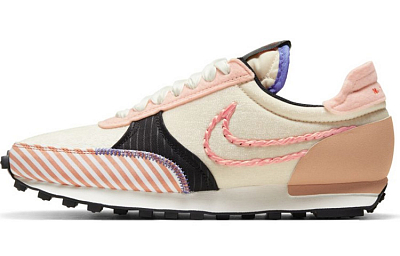 Nike Daybreak Type Crimson Tint Women's