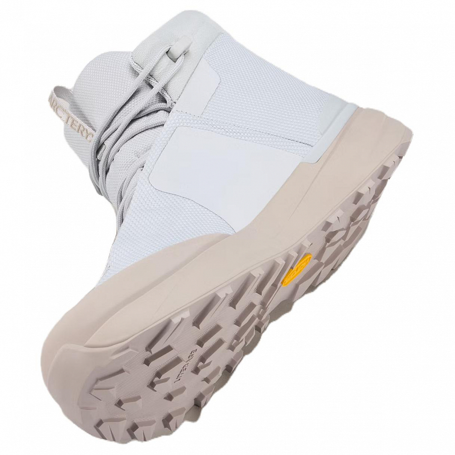 Arcteryx Kopec Anti Slip Wear Resistant Mid Top Hiking Shoes Women's White Pink купить в интернет-магазине Yoocart с быстрой доставкой по России.