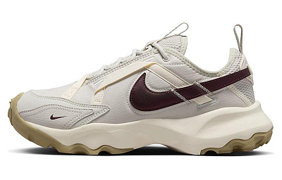 Nike Women's TC 7900 'Light Bone Burgundy Crush'