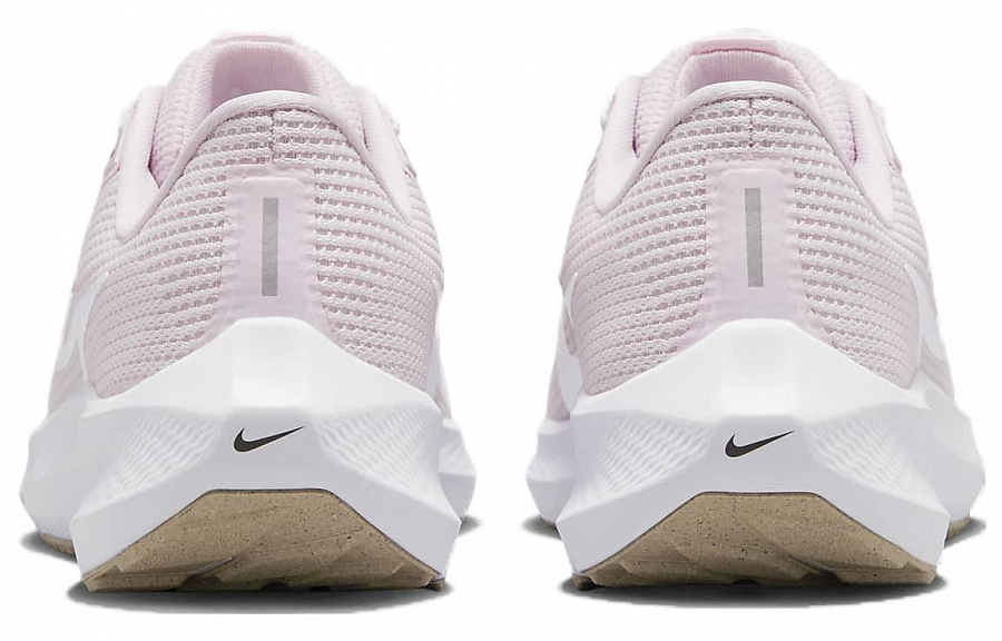 Nike Pegasus 40 Pearl Pink Women's купить в интернет-магазине Yoocart с быстрой доставкой по России.
