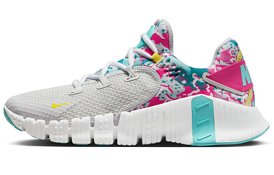 Nike Free Metcon 4 Graffiti Graphics Women's