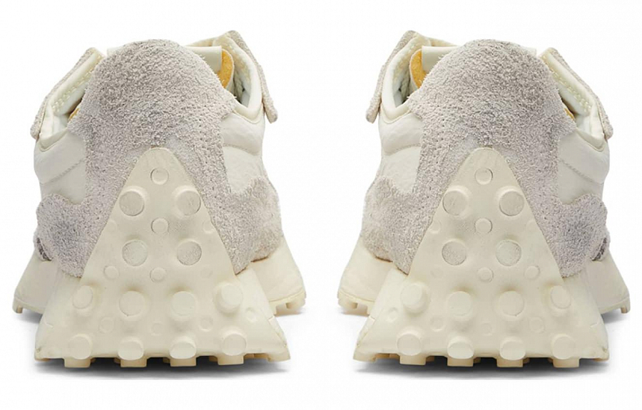 New Balance 327 Sea Salt Angora купить в интернет-магазине Yoocart с быстрой доставкой по России.