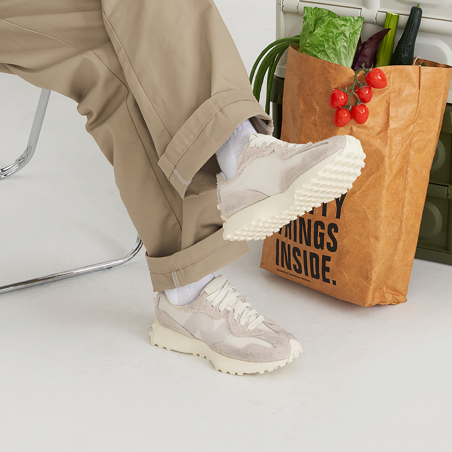 New Balance 327 Sea Salt Angora купить в интернет-магазине Yoocart с быстрой доставкой по России.