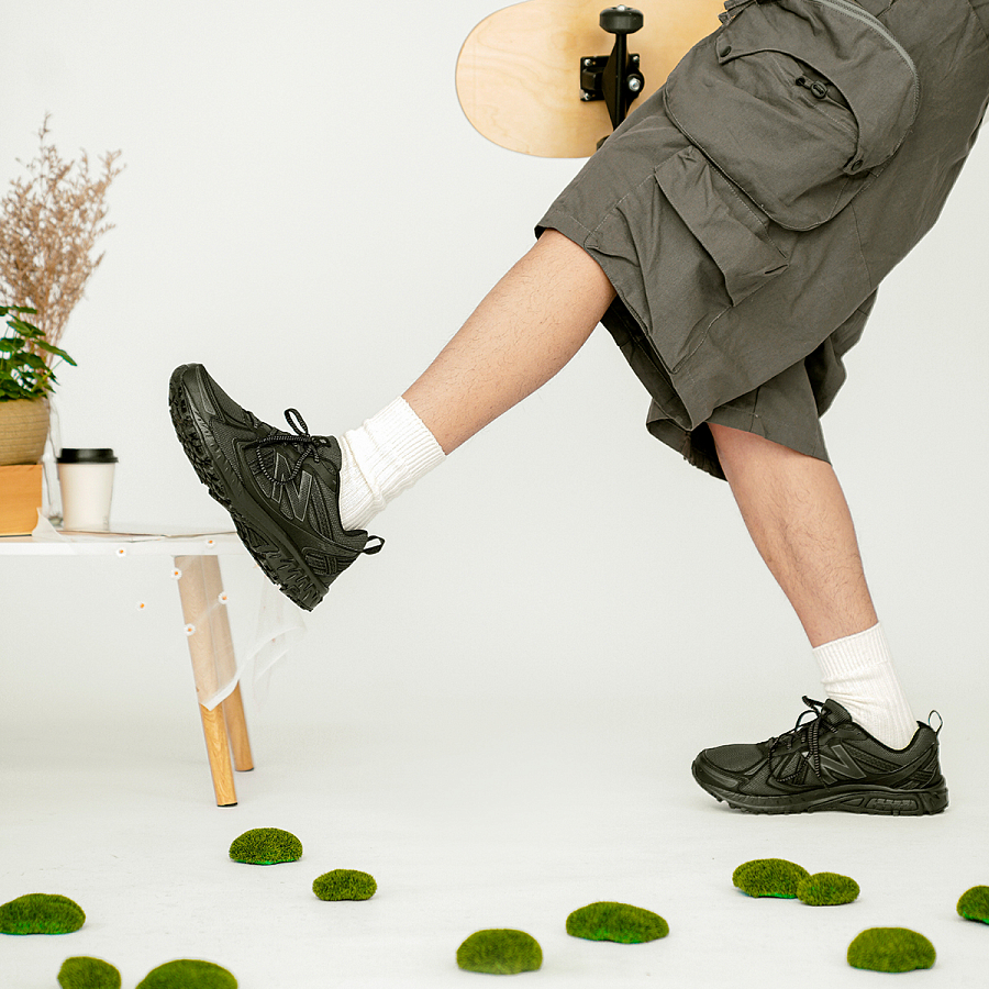 New Balance 410 2E Wide 'Black' купить в интернет-магазине Yoocart с быстрой доставкой по России.