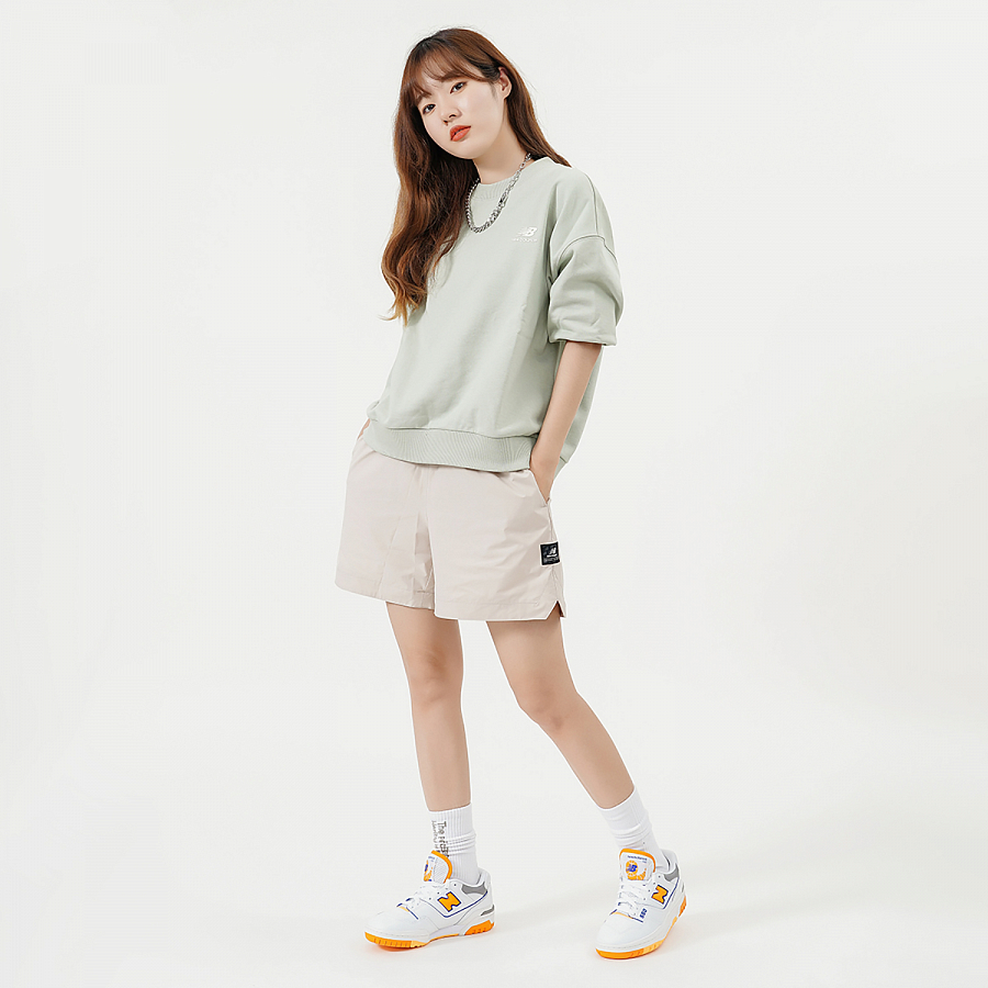 New Balance 550 White Vibrant Orange купить в интернет-магазине Yoocart с быстрой доставкой по России.