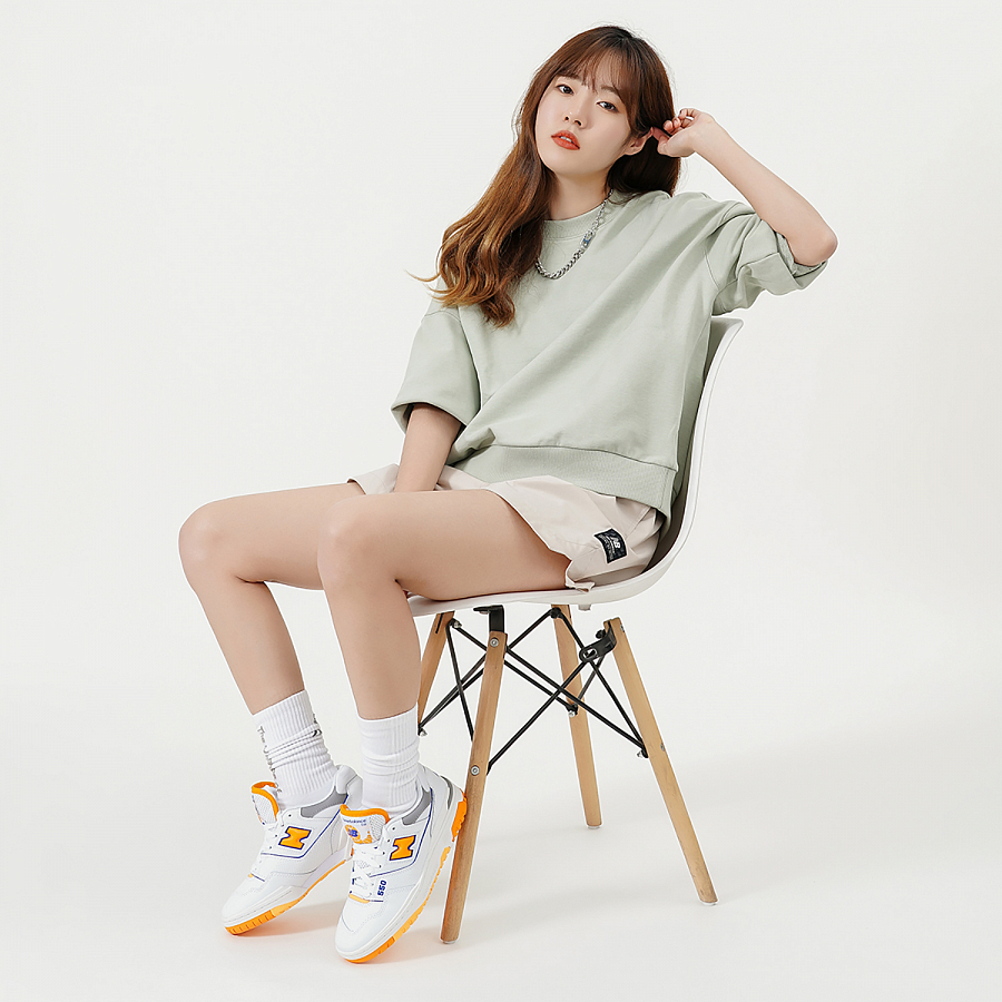 New Balance 550 White Vibrant Orange купить в интернет-магазине Yoocart с быстрой доставкой по России.