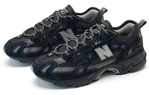 New Balance Thisisneverthat X 827 'Black' 1 3105409
