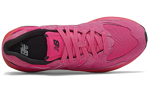 New Balance 57/40 Valentine's Day 2021 2 3107033