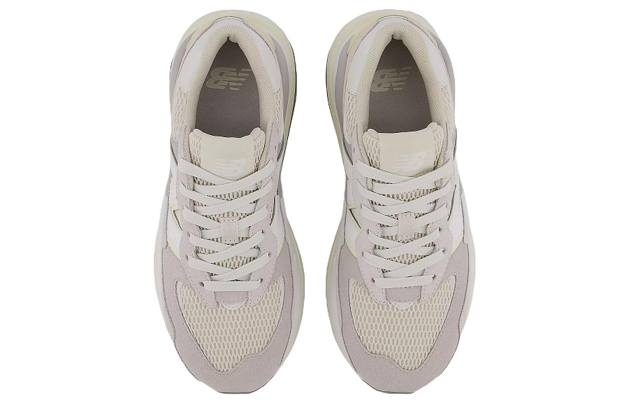 New Balance 57/40 White Beige Women's купить в интернет-магазине Yoocart с быстрой доставкой по России.