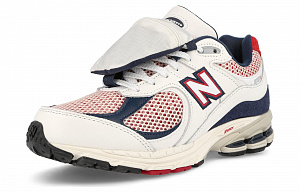 New Balance 2002R Team Red Navy Pouch 2 3109002