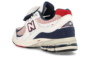 New Balance 2002R Team Red Navy Pouch 3 3109003