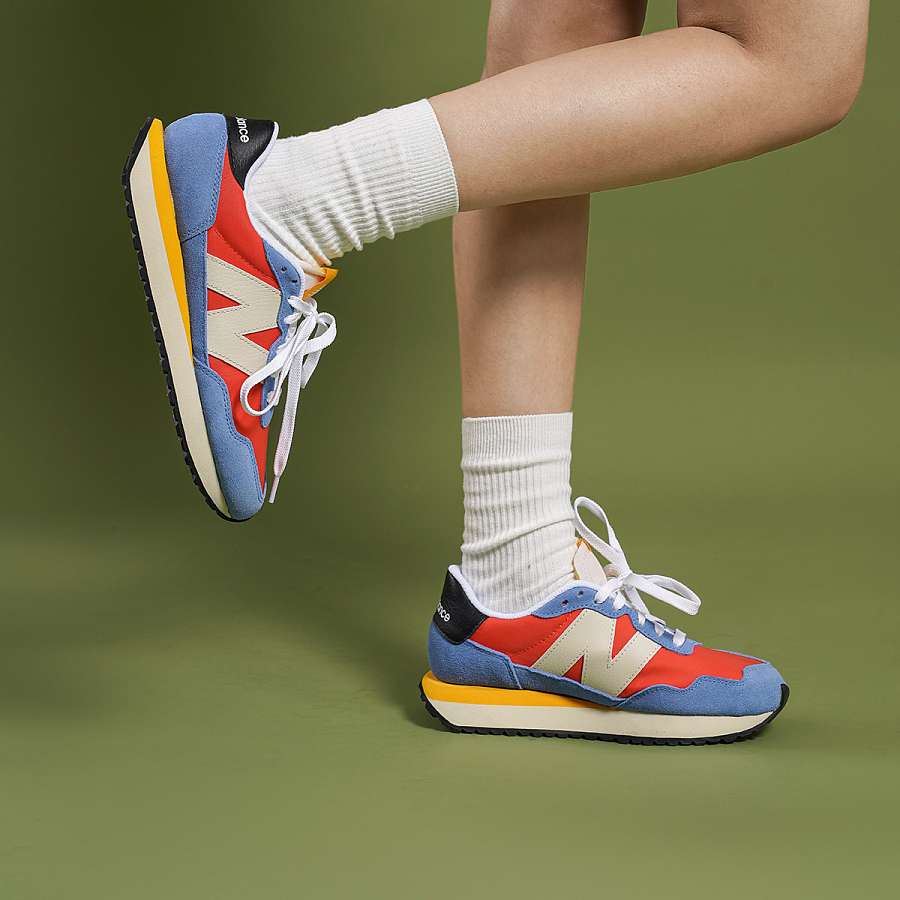 New Balance 237 'Blue Red Yellow' Women's купить в интернет-магазине Yoocart с быстрой доставкой по России.
