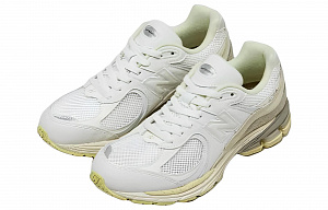 New Balance 2002R Auralee White 3 3111092