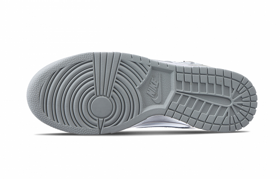 Nike Dunk Smiley Face Mischief Anti-Slip And Wear-Resistant Lightweight Low-Top Skateboard Shoes Men's Gray White Black