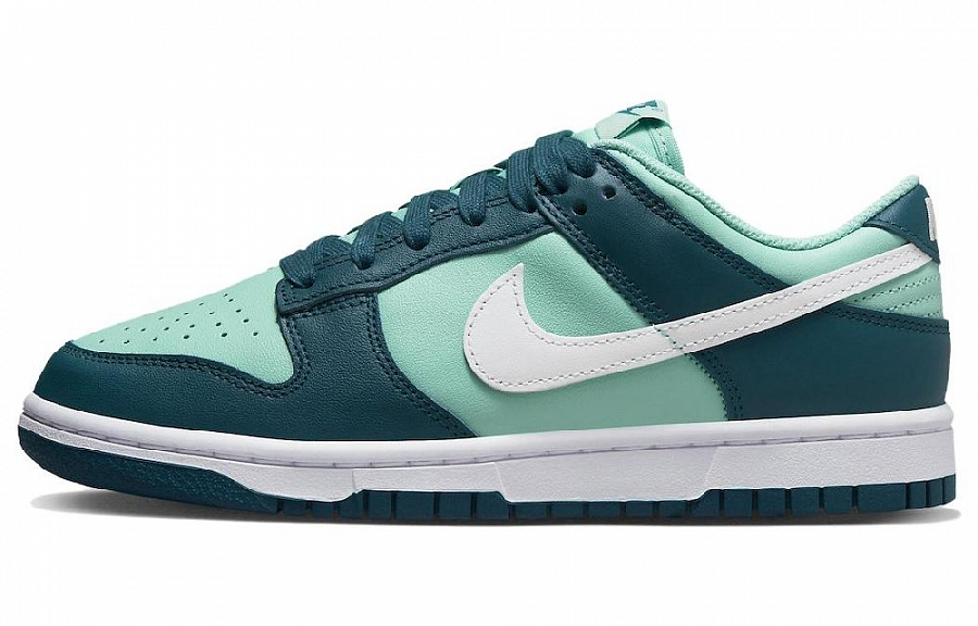 Nike Dunk Low Geode Teal Women's купить в интернет-магазине Yoocart с быстрой доставкой по России.