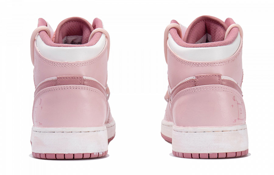 Jordan Air Jordan 1 Mid top Vintage Basketball Shoes Women's White Pink купить в интернет-магазине Yoocart с быстрой доставкой по России.