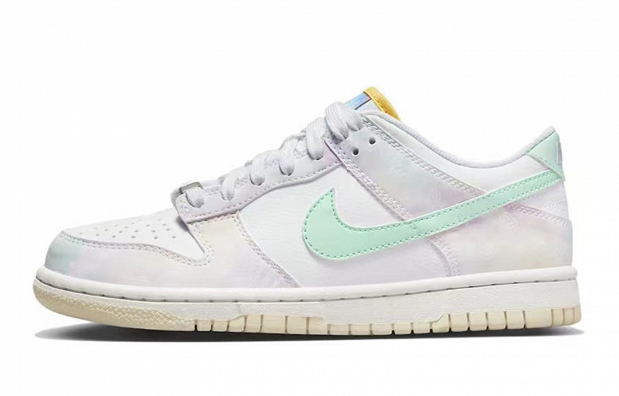 Nike Dunk Low Low-Top Skateboard Shoes GS White Green Yellow