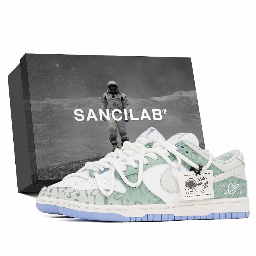 Jordan Dunk Low Top Skateboard Shoes Women's White Green