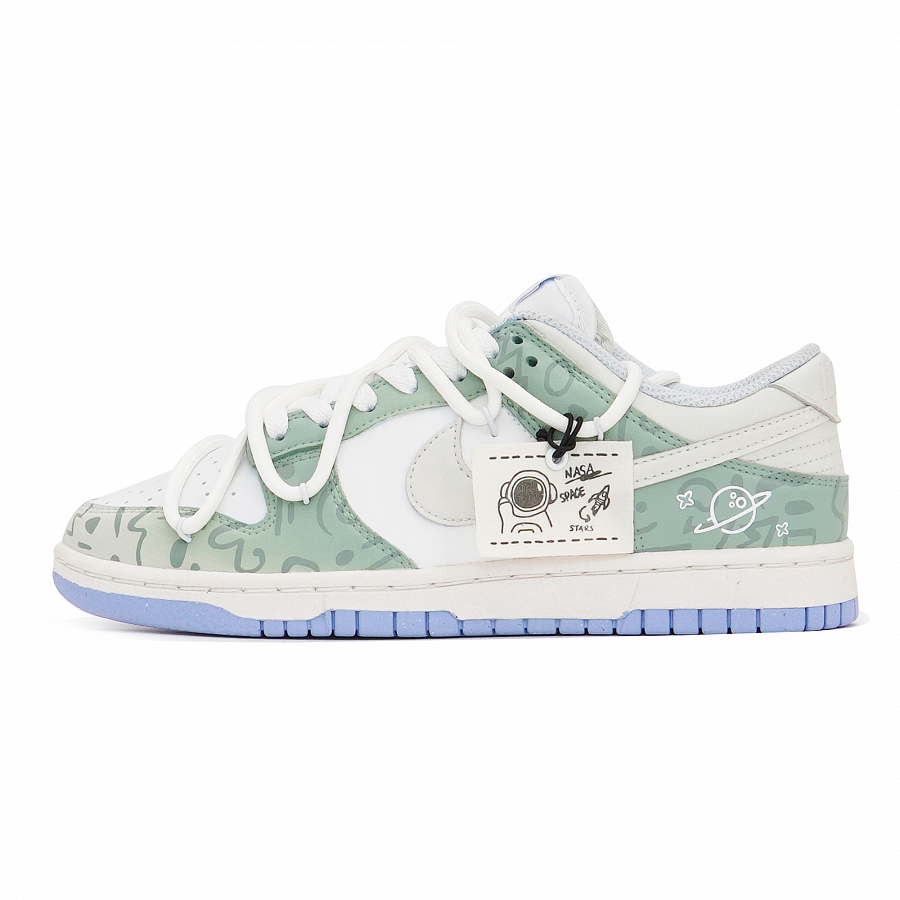 Jordan Dunk Low Top Skateboard Shoes Women's White Green