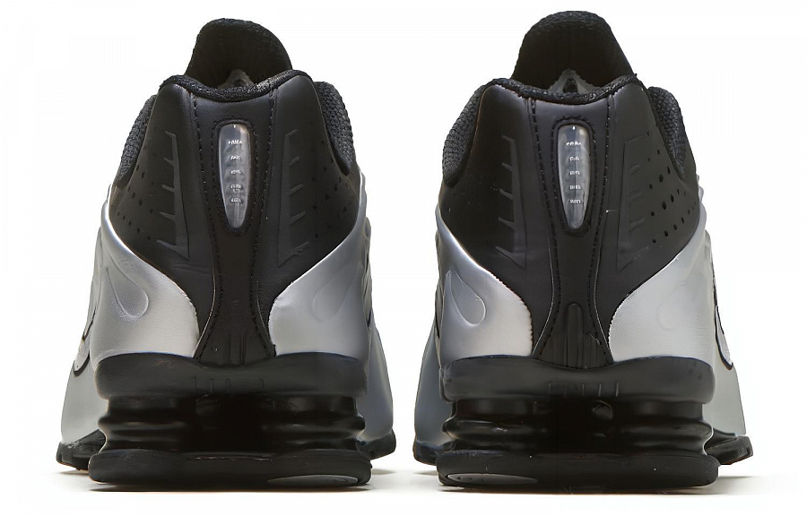 Nike Shox R4 Black Metallic Silver купить в интернет-магазине Yoocart с быстрой доставкой по России.