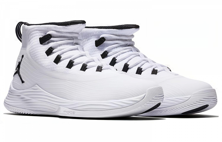 JORDAN Ultra Fly 2 X 'White Black'