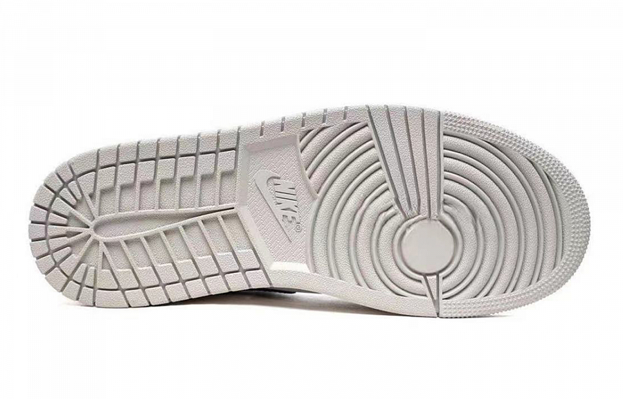 Jordan Air Jordan 1 Vintage Basketball Shoes Men High Top White/Black