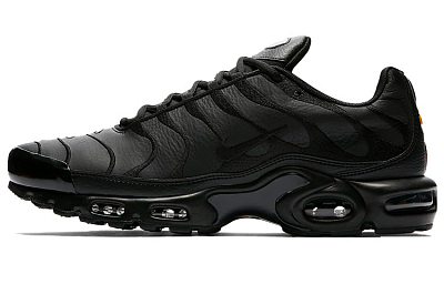 Nike Air Max Plus Triple Black Leather