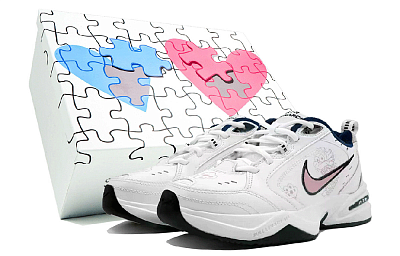 Nike Air Monarch 4 Low Top Chunky Sneakers Unisex White