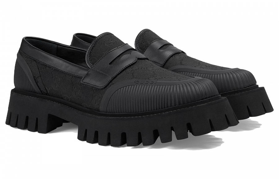 GUCCI GG Supreme Canvas Loafers купить в интернет-магазине Yoocart с быстрой доставкой по России.