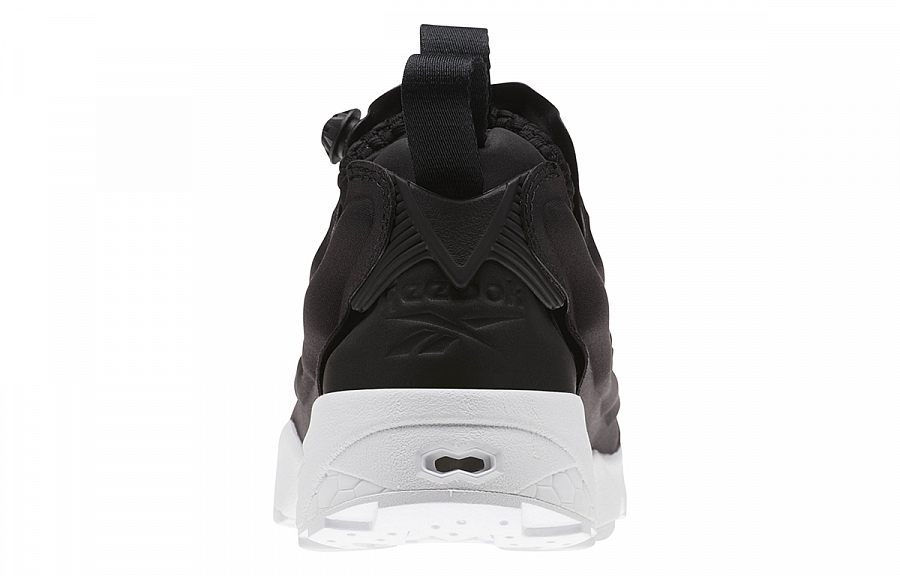 Reebok Instapump Fury Woven Running Shoes Black/White Women's