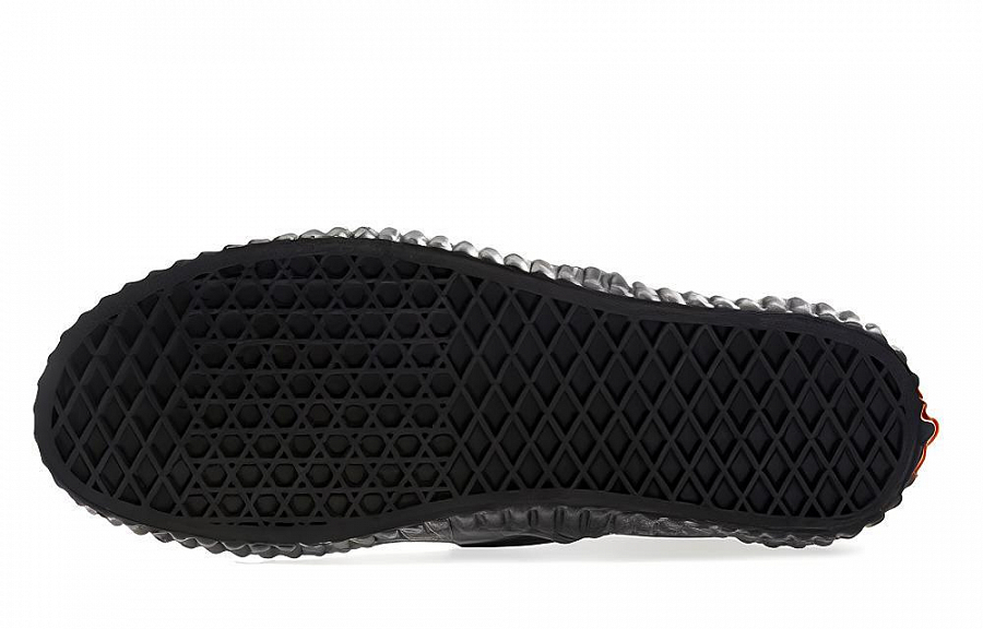 Vans Marvel X Vans Slip On 'Black Widow' купить в интернет-магазине Yoocart с быстрой доставкой по России.