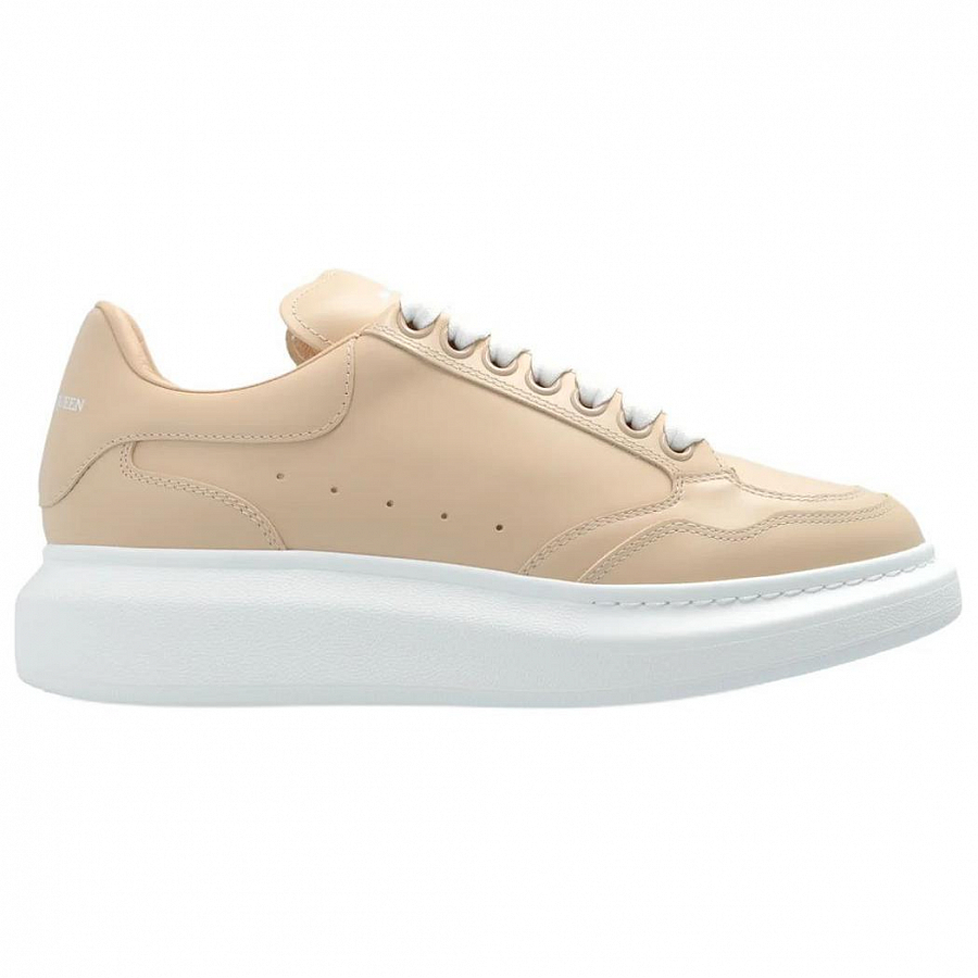 Alexander McQueen Oversized Lace-Up Sneakers Women's купить в интернет-магазине Yoocart с быстрой доставкой по России.