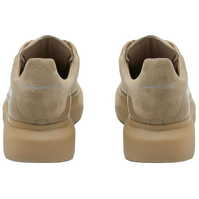 Alexander McQueen Round Toe Lace-Up Sneakers