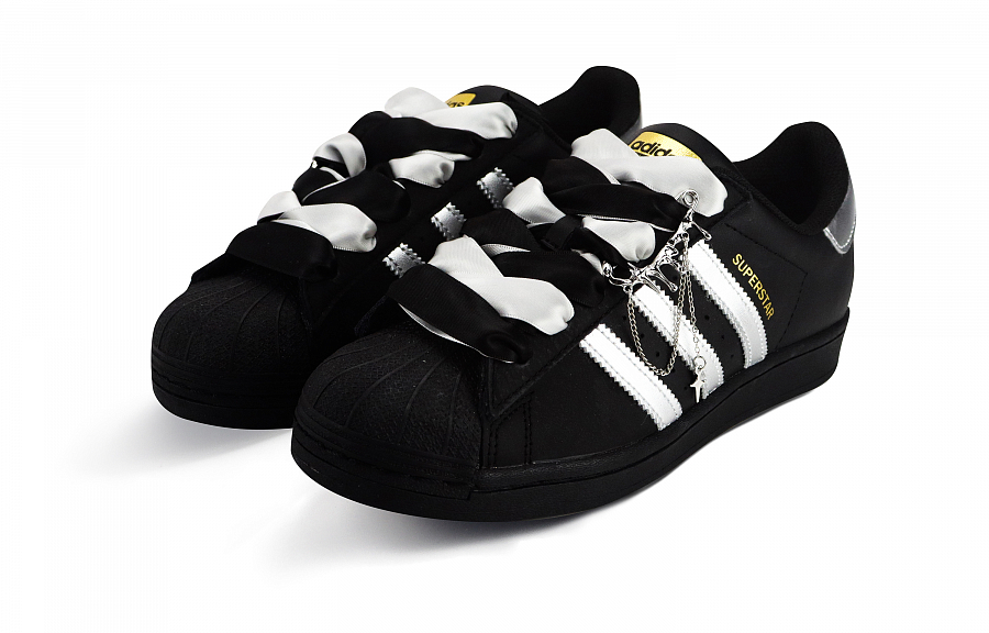 Adidas Originals SUPERSTAR Anti-Slip And Wear-Resistant Lightweight Low-Top Skateboard Shoes Unisex Black Silver купить в интернет-магазине Yoocart с быстрой доставкой по России.