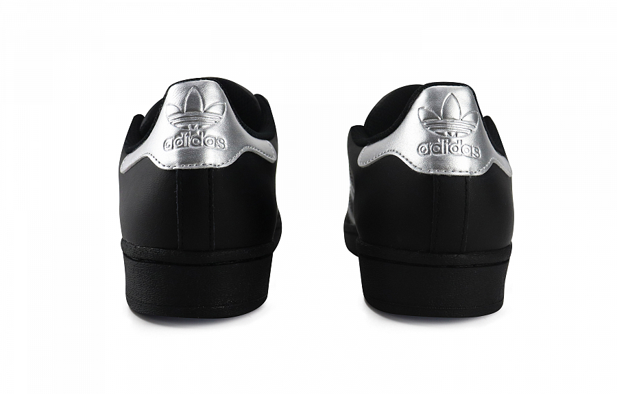 Adidas Originals SUPERSTAR Anti-Slip And Wear-Resistant Lightweight Low-Top Skateboard Shoes Unisex Black Silver купить в интернет-магазине Yoocart с быстрой доставкой по России.