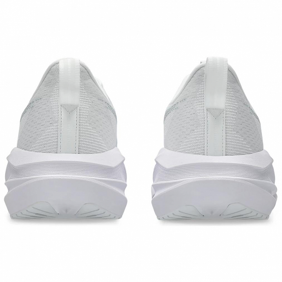 Asics Novablast 5 White Piedmont Grey Women's купить в интернет-магазине Yoocart с быстрой доставкой по России.