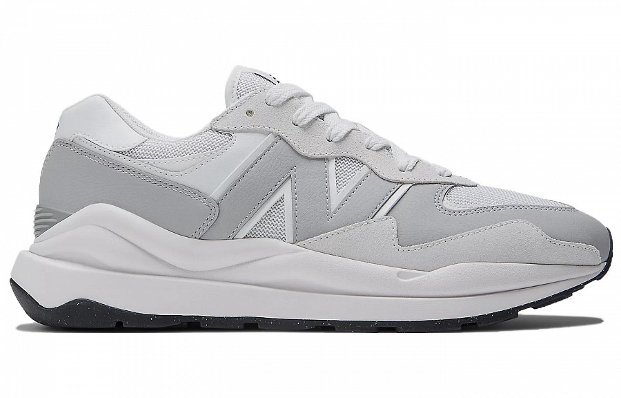 New Balance 57/40 White Grey купить в интернет-магазине Yoocart с быстрой доставкой по России.