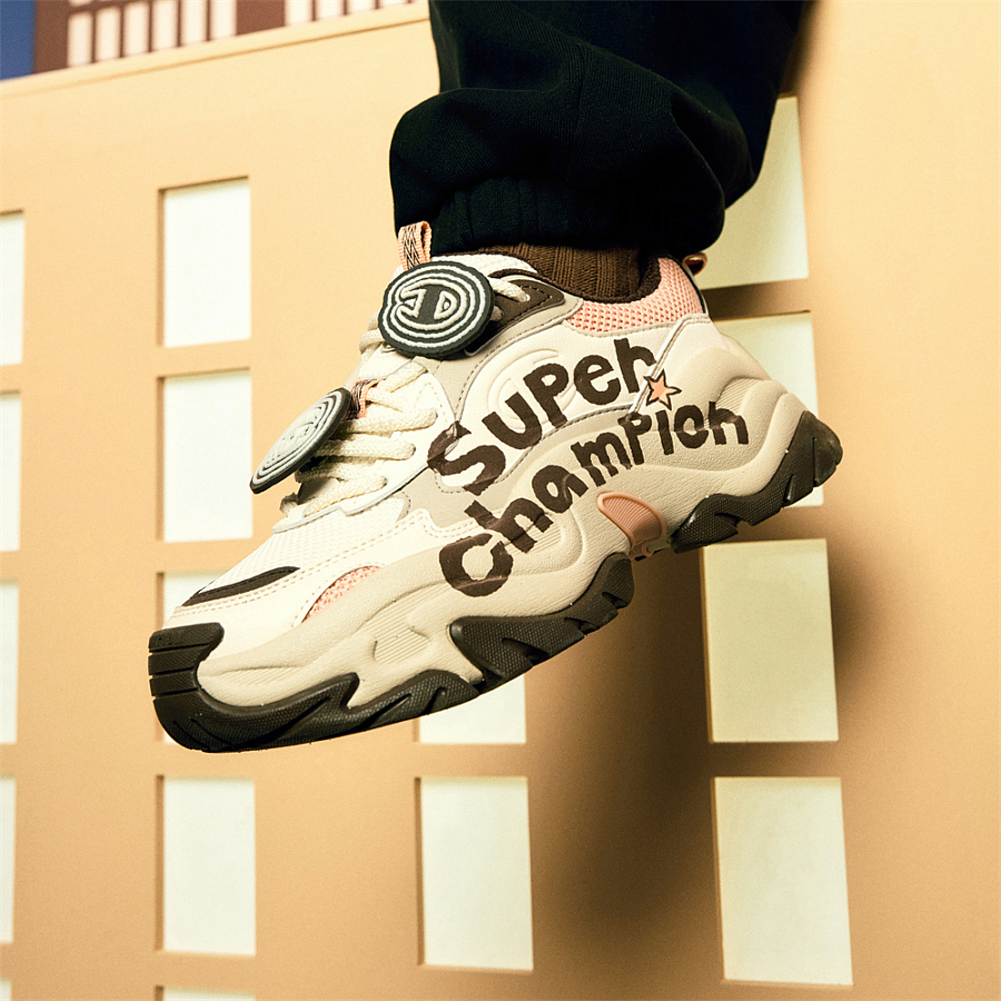 POP MART x Champion Molly Layered Shoes Champ XXL Molly Low-Top Chunky Sneakers Women's Coffee Brown купить в интернет-магазине Yoocart с быстрой доставкой по России.