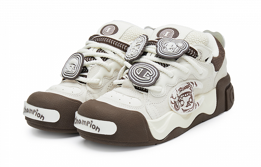 POP MART x Champion Low Top Skateboard Shoes Men's Coffee Brown купить в интернет-магазине Yoocart с быстрой доставкой по России.
