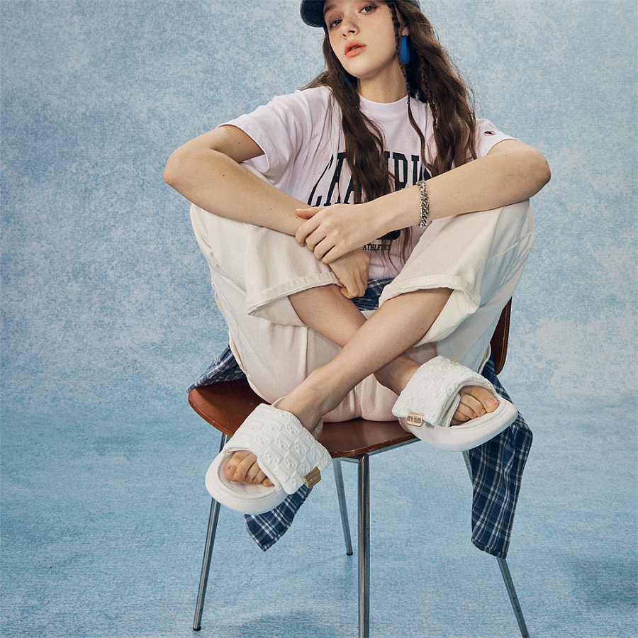 Champion Campus EVA Leather Patchwork Quiet Slide Slippers Women's White купить в интернет-магазине Yoocart с быстрой доставкой по России.