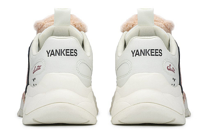 MLB Big Ball Chunky Cushioning, Slip Resistant, And Abrasion Resistant Low Top Chunky Sneakers Unisex Pink Beige