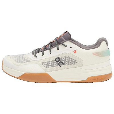On The Roger Advantage Z5 'Cream AlmOnd'
