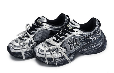 MLB New York Yankees Anti Slip Wear Resistant Low Top Running Shoes Unisex Black Gray Silver
