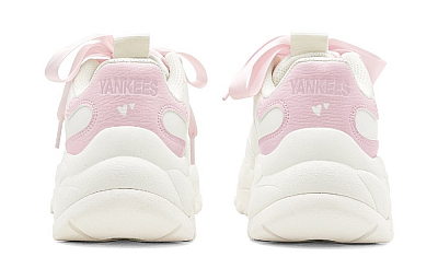 MLB Big Ball Chunky Romantic Greeting, Pink Love Crown Abrasion Resistant Low Top Chunky Sneakers Unisex Beige Pink