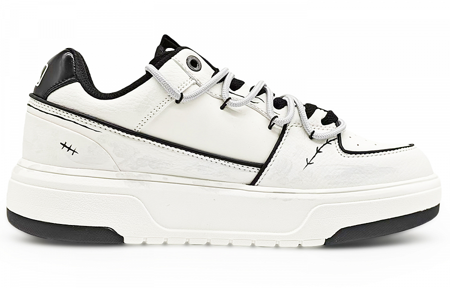 MLB Chunky Liner Wear Resistant Height Increasing Slip Resistant Low Top Skateboard Shoes Unisex Black White