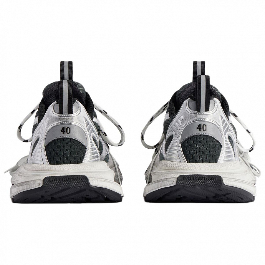Balenciaga 3XL Low-Top Chunky Sneakers Women's Silver купить в интернет-магазине Yoocart с быстрой доставкой по России.