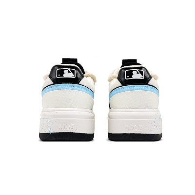 MLB Chunky Liner Anti Slip Wear Resistant Low Top Skateboard Shoes Unisex Ecru