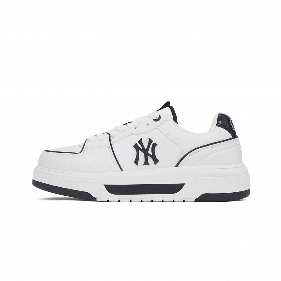 MLB Chunky Liner Anti Slip Wear Resistant Low Top Skateboard Shoes Unisex Ecru